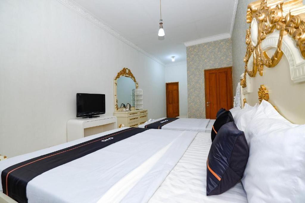 Guest House Gethsemane Salatiga Dış mekan fotoğraf