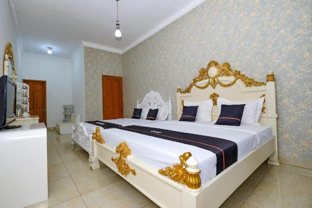 Guest House Gethsemane Salatiga Dış mekan fotoğraf