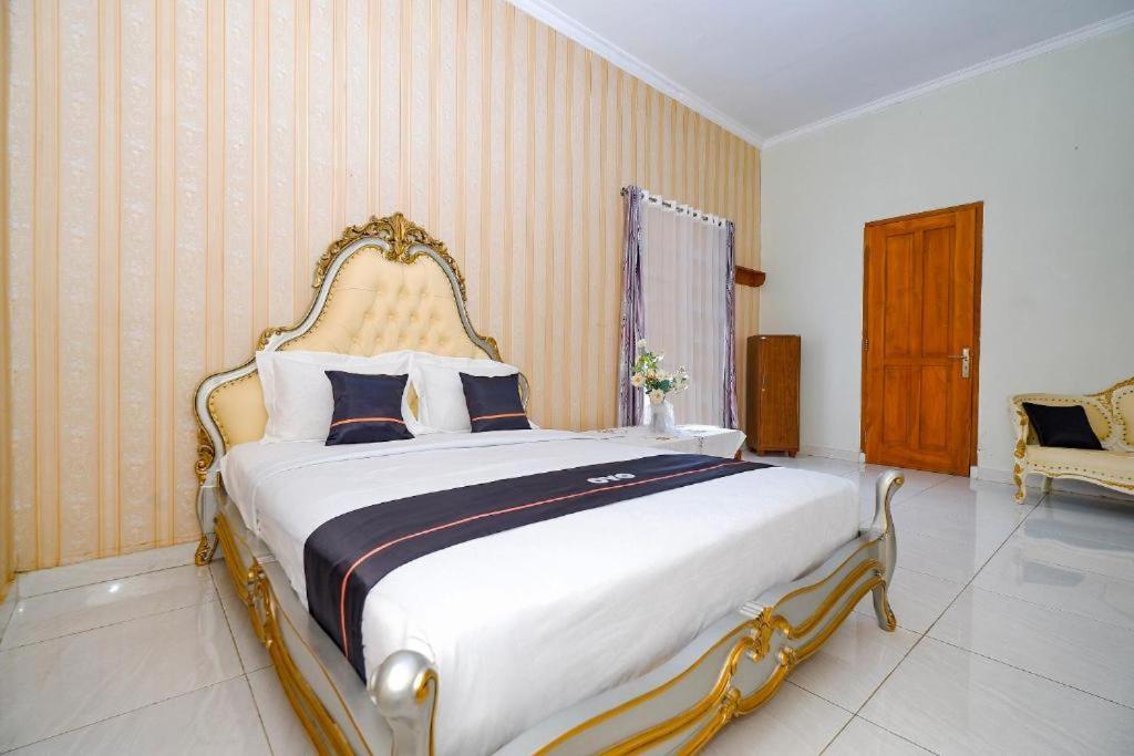 Guest House Gethsemane Salatiga Dış mekan fotoğraf